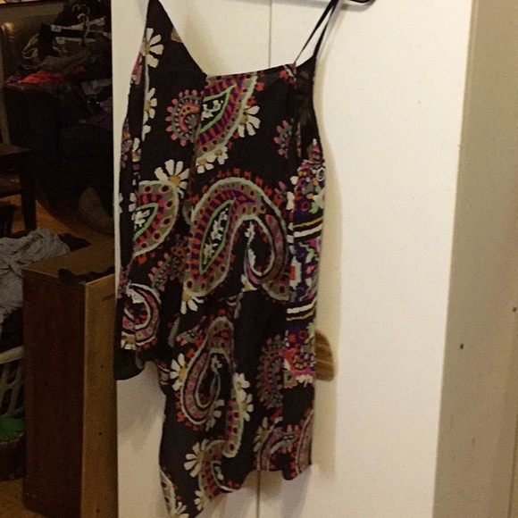 Flowing blouse/cami 4 items for $20❤️ - Picture 1 of 3